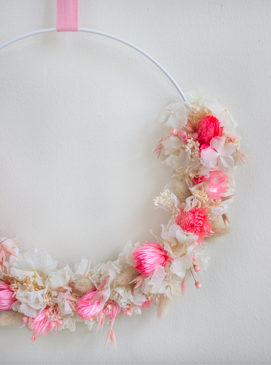 Couronne de fleurs séchées Couronne de fleurs séchées