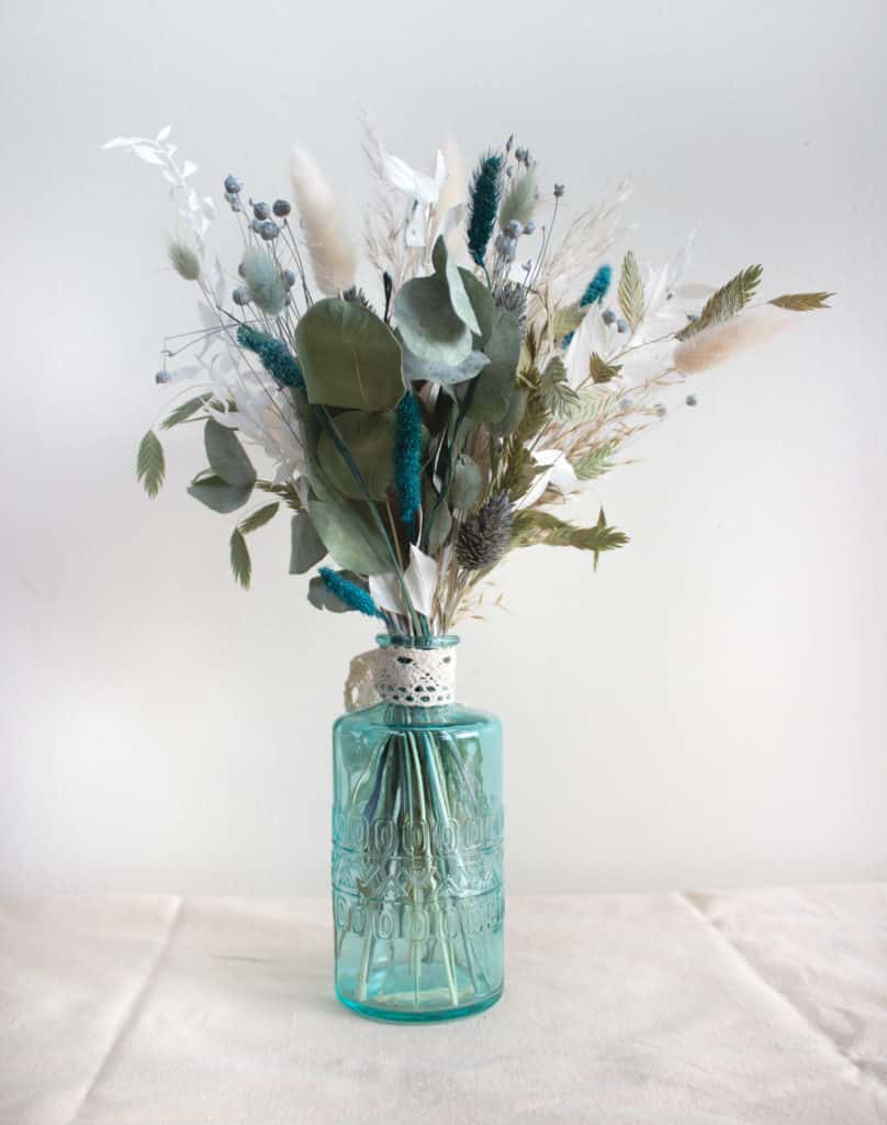 Vase de fleurs séchées - bleu