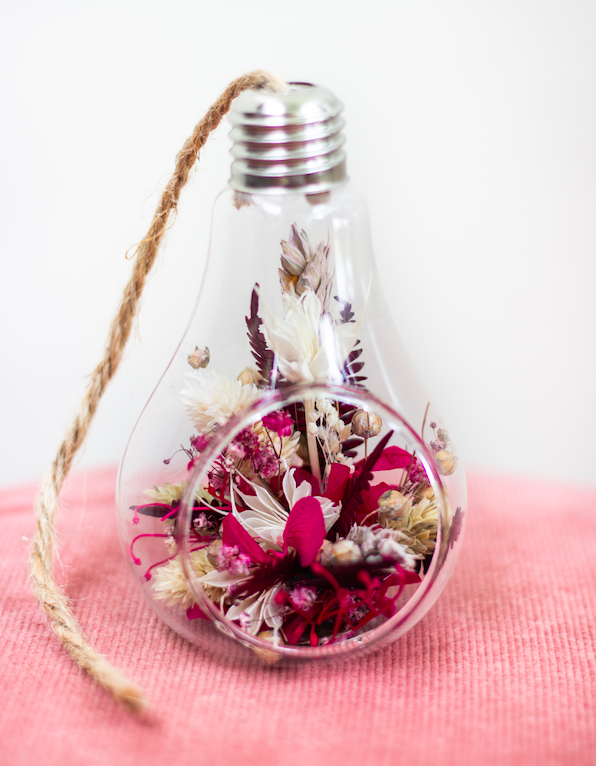 Ampoule de fleurs séchées
