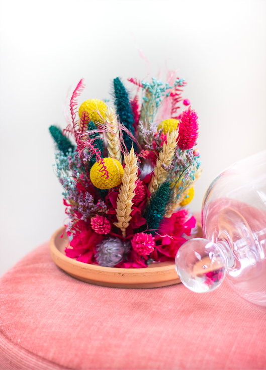 Cloche de fleurs séchées