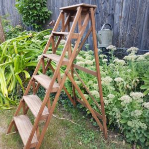 Escabeau en bois
