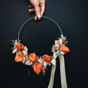 Couronne de fleurs séchées