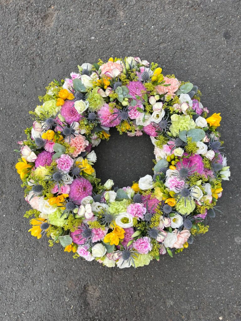 couronne, deuil, livraison sur le mans, cimetiere, crématorium, église, sépulture, déces
