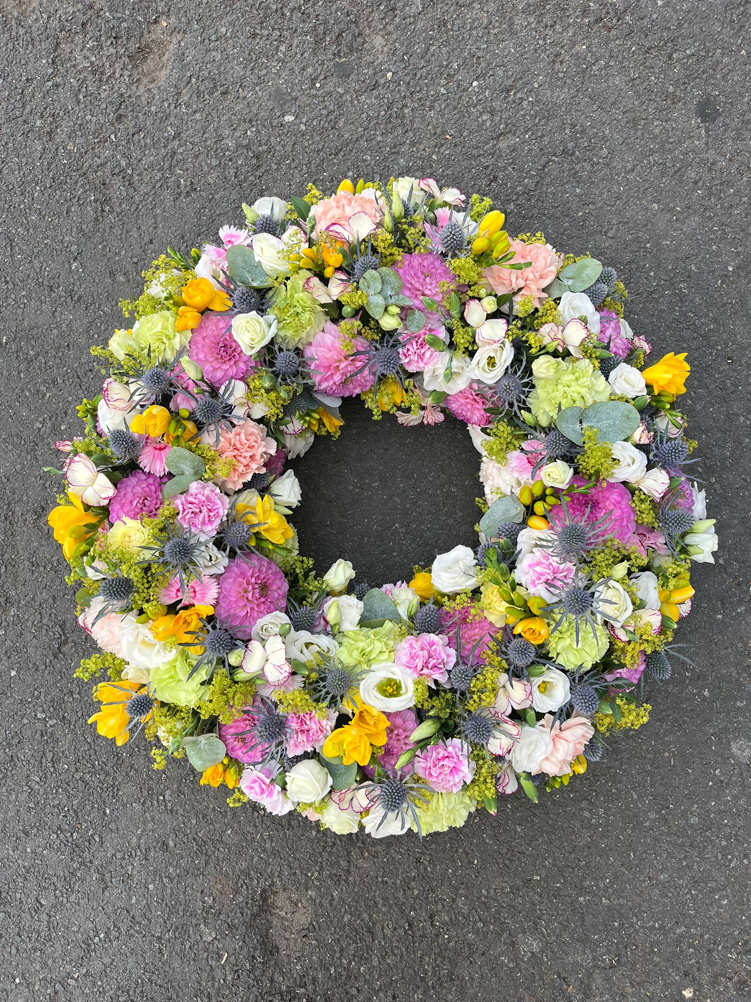 couronne, deuil, livraison sur le mans, cimetiere, crématorium, église, sépulture, déces